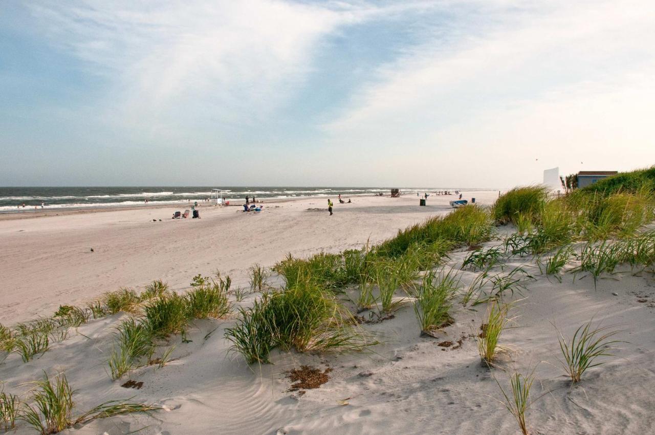 Walk To Beach Coastal Brigantine Condo With Patio! Екстер'єр фото